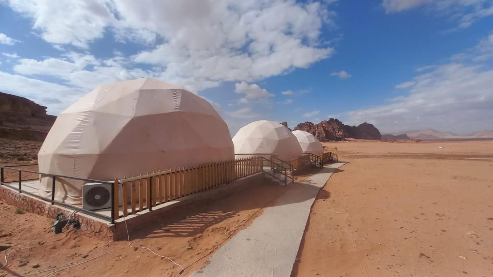 Hotel Al Raha Luxury Camp Wadi Rum Exteriér fotografie