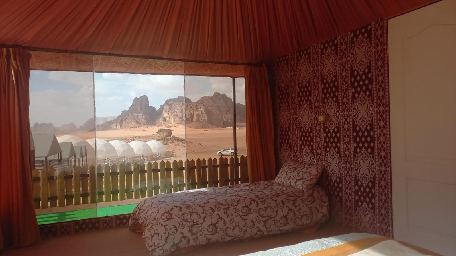 Hotel Al Raha Luxury Camp Wadi Rum Exteriér fotografie