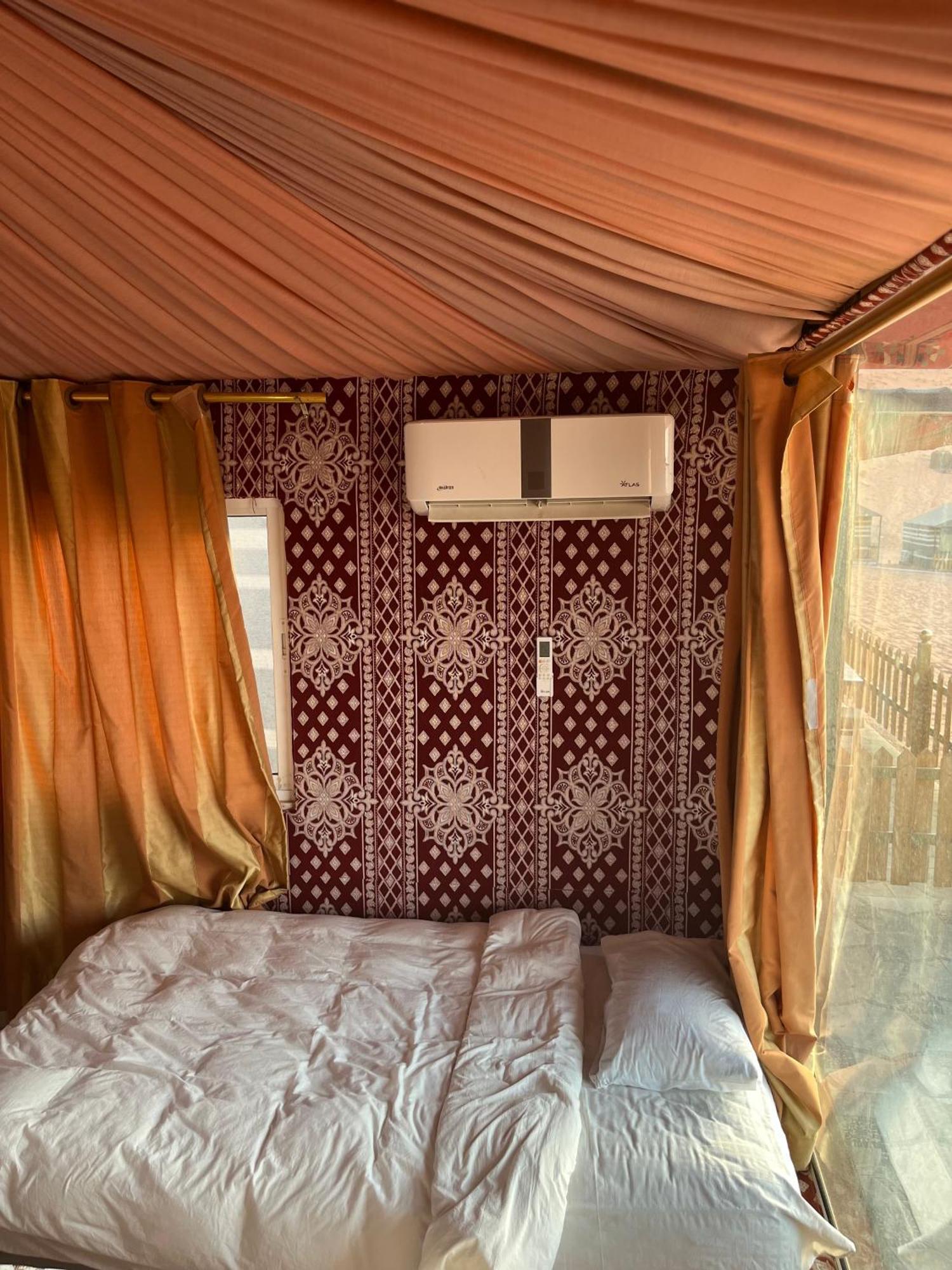 Hotel Al Raha Luxury Camp Wadi Rum Exteriér fotografie